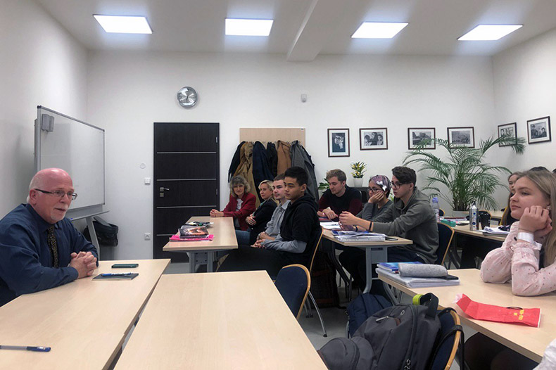 Vz&aacute;cn&eacute; setk&aacute;n&iacute; s profesorem Allanem Reidem